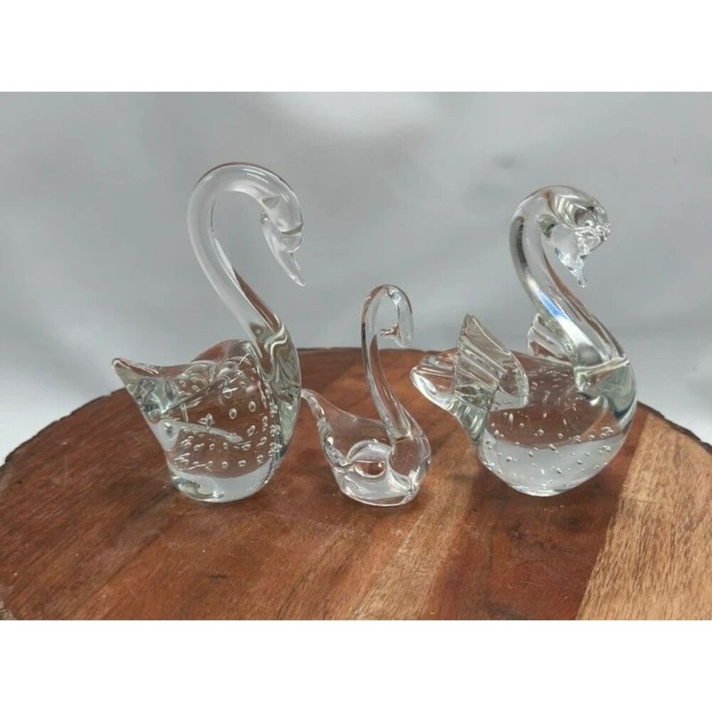 Art glass Swans Controlled Bubbles Family